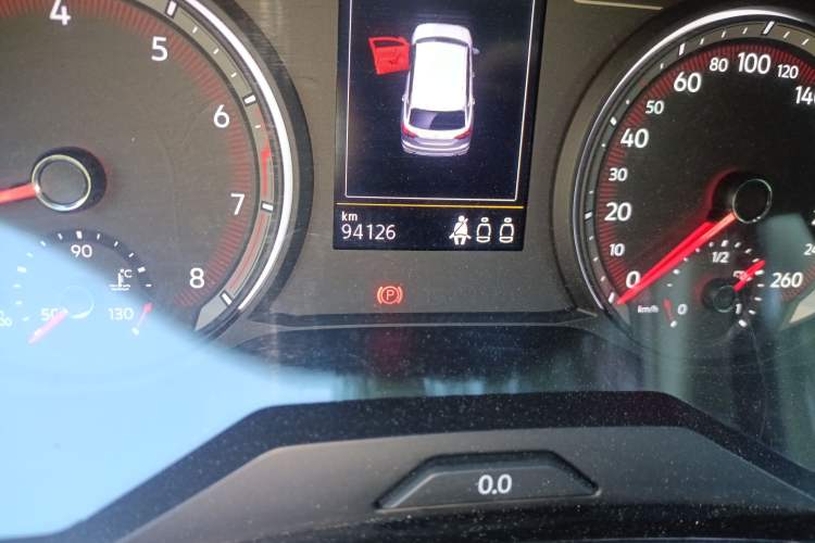 Used Volkswagen Tayron 2022 280TSI Two-Wheel Drive Luxury Smart Connectivity Version Odometer Close Up