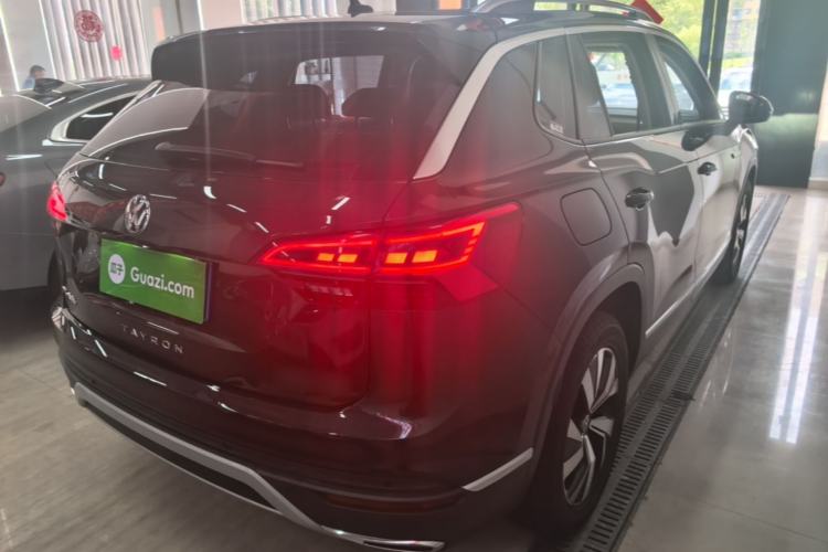 Used Volkswagen Tayron 2022 330TSI Two-Wheel Drive Luxury Connect Plus Version Rear Right 45 Deg
