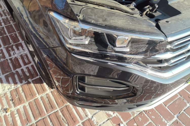 Used Volkswagen Tayron 2022 280TSI Two-Wheel Drive Luxury Smart Connectivity Version Right Front Headlight