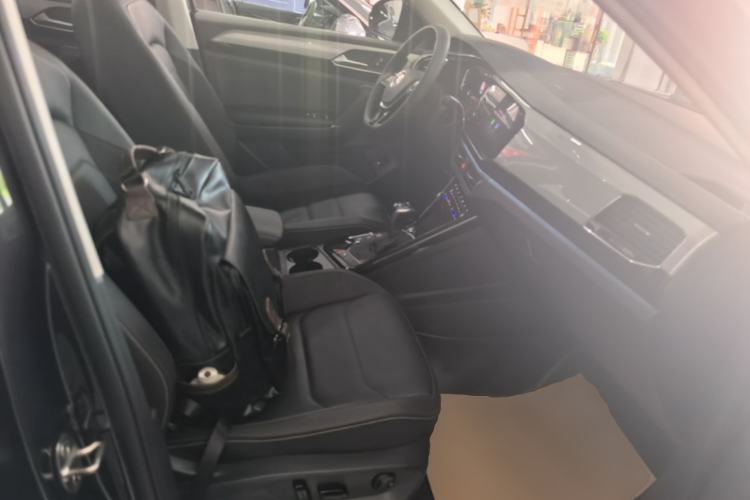 Used Volkswagen Tayron 2022 330TSI Two-Wheel Drive Luxury Connect Plus Version Right Front Seat
