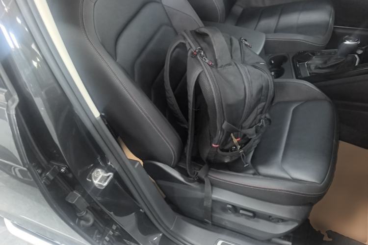 Used Volkswagen Tayron 2022 330TSI Two-Wheel Drive Luxury Smart Connectivity Version Right Front Seat