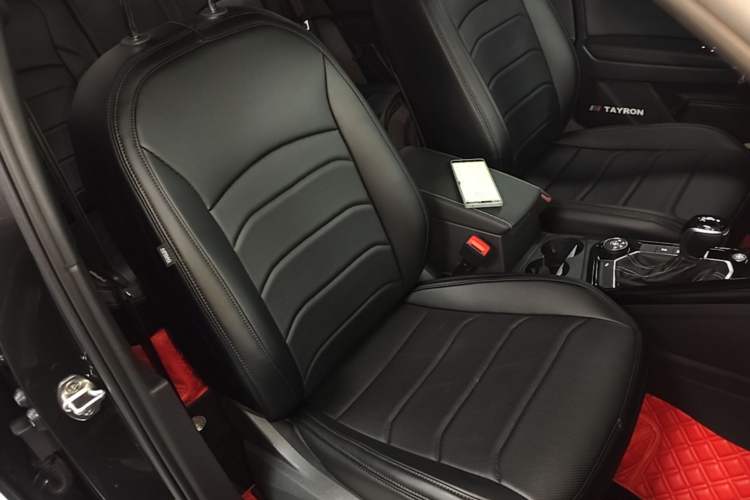 Used Volkswagen Tayron 2022 380TSI Four-Wheel Drive R-Line Connected Version Right Front Seat