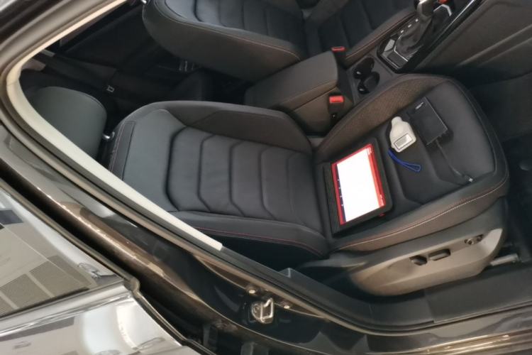 Used Volkswagen Tayron 2022 330TSI Two-Wheel Drive Luxury Smart Connectivity Version Right Front Seat