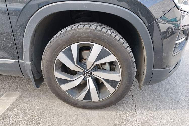 Used Volkswagen Tayron 2022 280TSI Two-Wheel Drive Luxury Smart Connectivity Version Right Front Wheel Hub