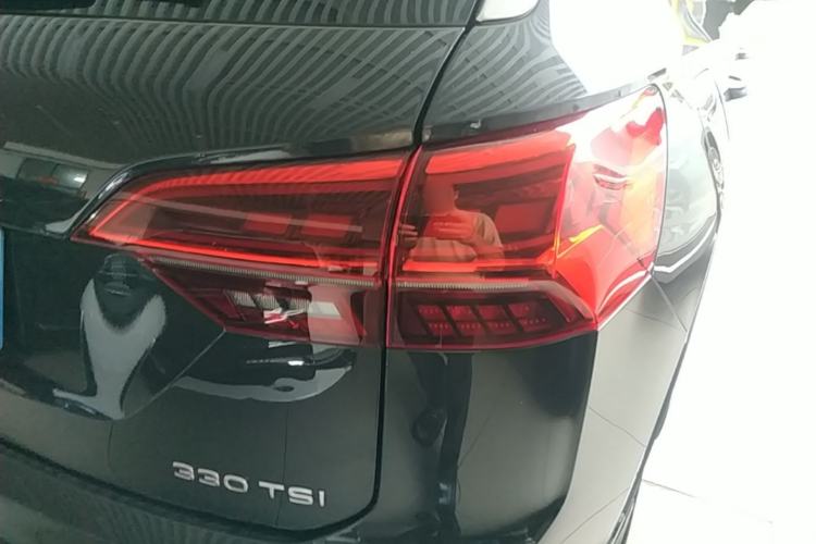 Used Volkswagen Tayron 2022 330TSI Two-Wheel Drive Luxury Smart Connectivity Version Right Rear Taillight