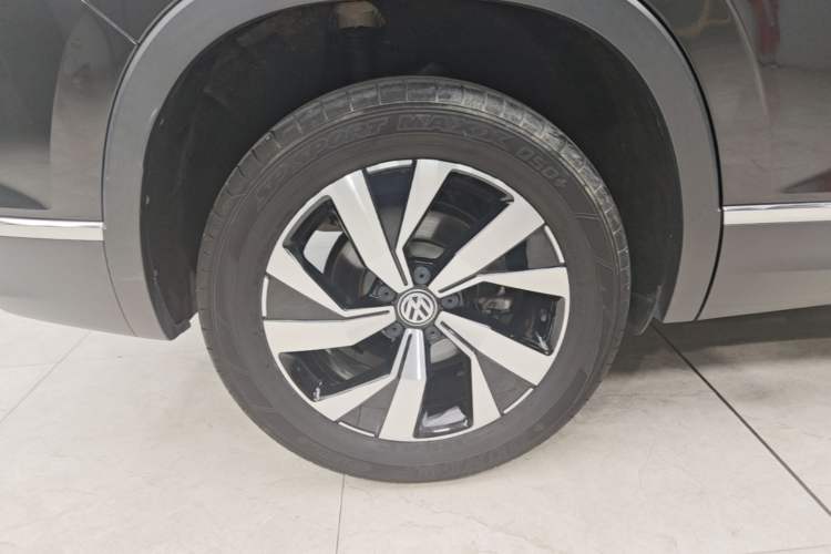 Used Volkswagen Tayron 2022 280TSI Two-Wheel Drive Luxury Smart Connectivity Version Right Rear Wheel Hub