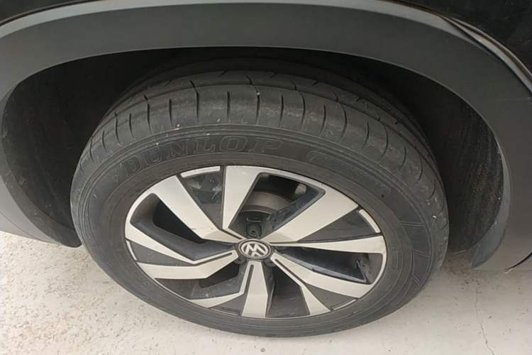 Used Volkswagen Tayron 2022 280TSI Two-Wheel Drive Luxury Smart Connectivity Version Right Rear Wheel Hub