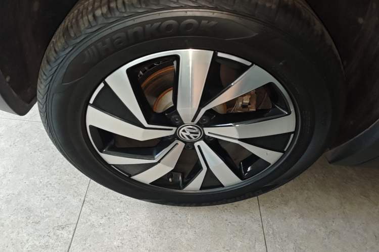 Used Volkswagen Tayron 2022 330TSI Two-Wheel Drive Luxury Smart Connectivity Version Right Rear Wheel Hub