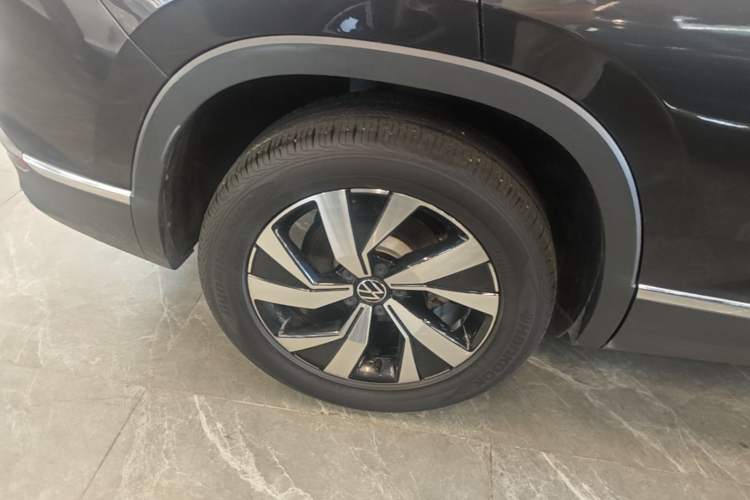 Used Volkswagen Tayron 2022 330TSI Two-Wheel Drive Luxury Smart Connectivity Version Right Rear Wheel Hub