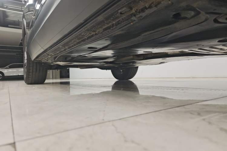 Used Volkswagen Tayron 2022 280TSI Two-Wheel Drive Luxury Smart Connectivity Version Right Side Sill