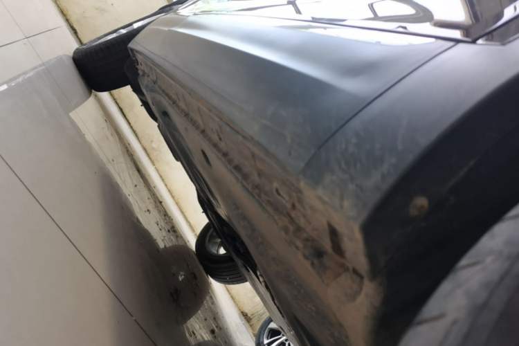 Used Volkswagen Tayron 2022 380TSI Four-Wheel Drive Luxury Connected Pro Version Right Side Sill