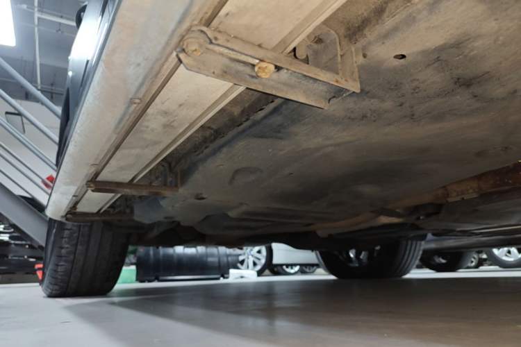 Used Volkswagen Tayron 2022 380TSI Four-Wheel Drive R-Line Connected Version Right Side Sill