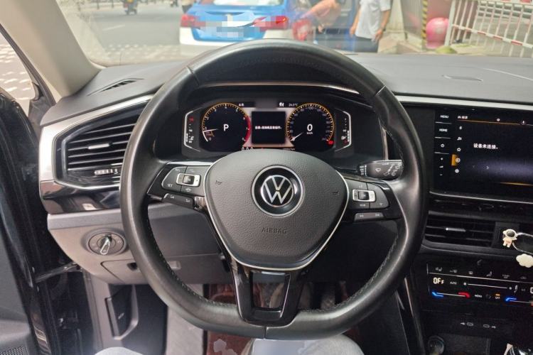Used Volkswagen Tayron 2022 330TSI Two-Wheel Drive Luxury Connect Plus Version Steering Wheel