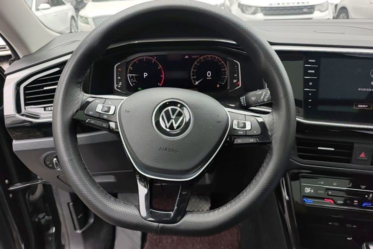 Used Volkswagen Tayron 2022 330TSI Two-Wheel Drive Luxury Smart Connectivity Version Steering Wheel