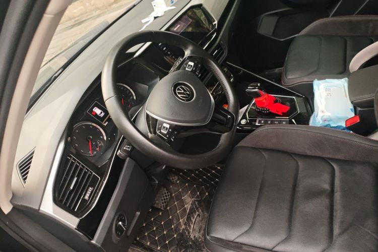 Used Volkswagen Tayron 2022 280TSI Two-Wheel Drive Luxury Smart Connectivity Version Steering Wheel