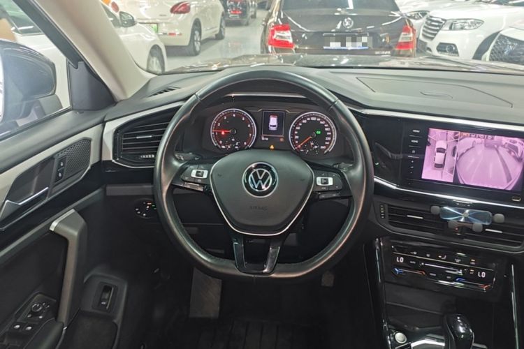 Used Volkswagen Tayron 2022 330TSI Two-Wheel Drive Luxury Smart Connectivity Version Steering Wheel