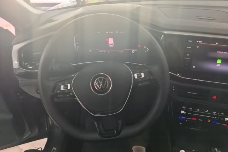 Used Volkswagen Tayron 2022 330TSI Two-Wheel Drive Luxury Connect Plus Version Steering Wheel