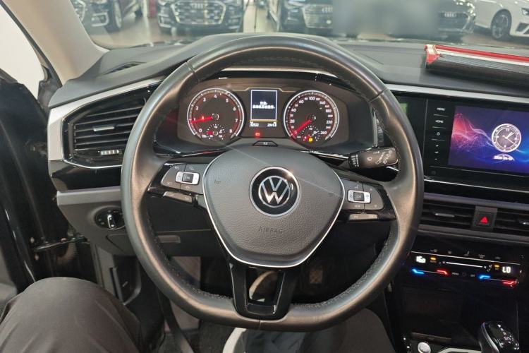 Used Volkswagen Tayron 2022 330TSI Two-Wheel Drive Luxury Smart Connectivity Version Steering Wheel