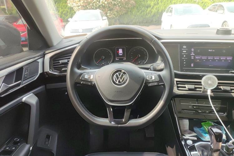 Used Volkswagen Tayron 2022 280TSI Two-Wheel Drive Luxury Smart Connectivity Version Steering Wheel