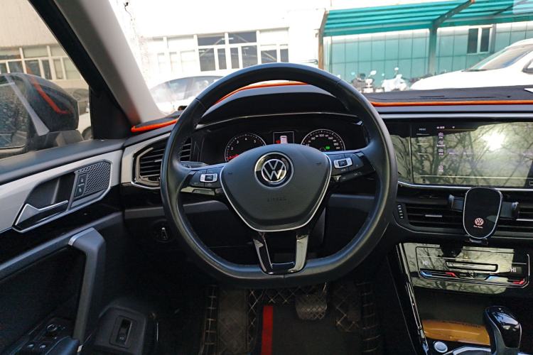 Used Volkswagen Tayron 2022 280TSI Two-Wheel Drive Luxury Smart Connectivity Version Steering Wheel