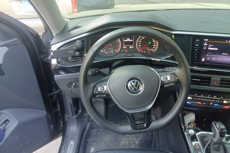 Used Volkswagen Tayron 2022 280TSI Two-Wheel Drive Luxury Smart Connectivity Version Steering Wheel