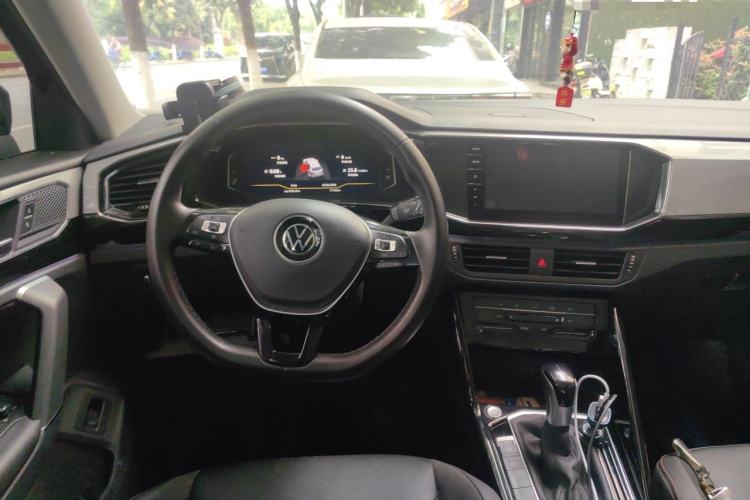 Used Volkswagen Tayron 2022 330TSI Two-Wheel Drive Luxury Smart Connectivity Version Steering Wheel