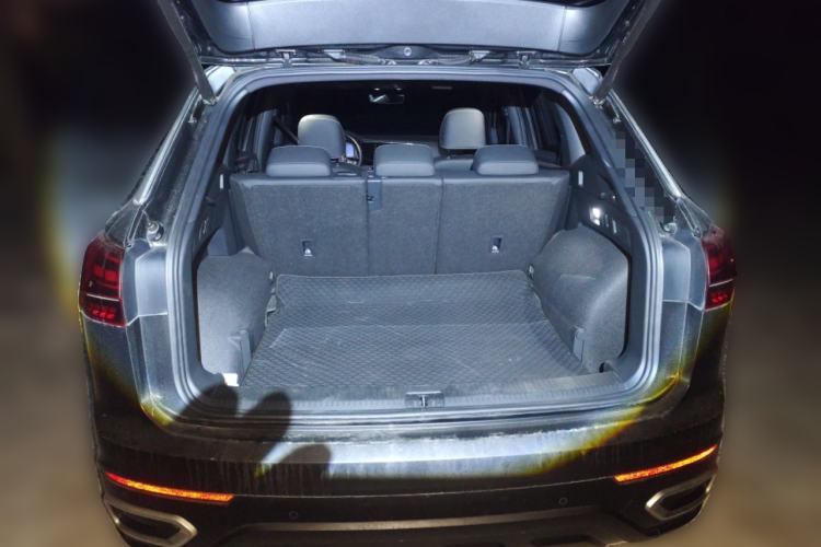 Used Volkswagen Tayron 2022 380TSI Four-Wheel Drive R-Line Connected Version Trunk