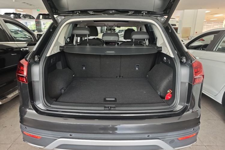 Used Volkswagen Tayron 2022 330TSI Two-Wheel Drive Luxury Smart Connectivity Version Trunk