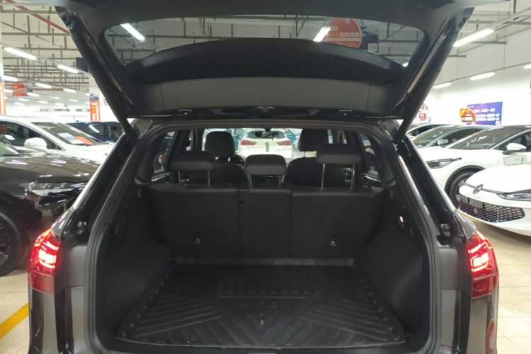 Used Volkswagen Tayron 2022 380TSI Four-Wheel Drive R-Line Connected Version Trunk