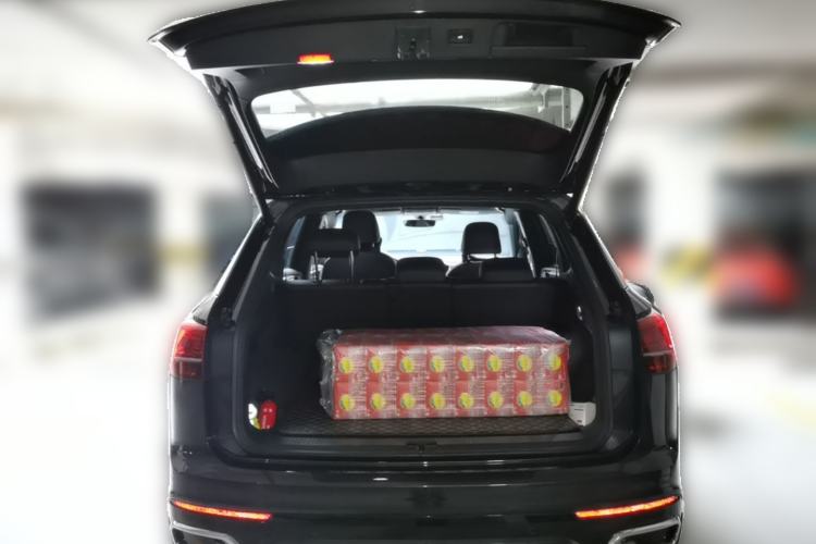 Used Volkswagen Tayron 2022 380TSI Four-Wheel Drive R-Line Connected Version Trunk