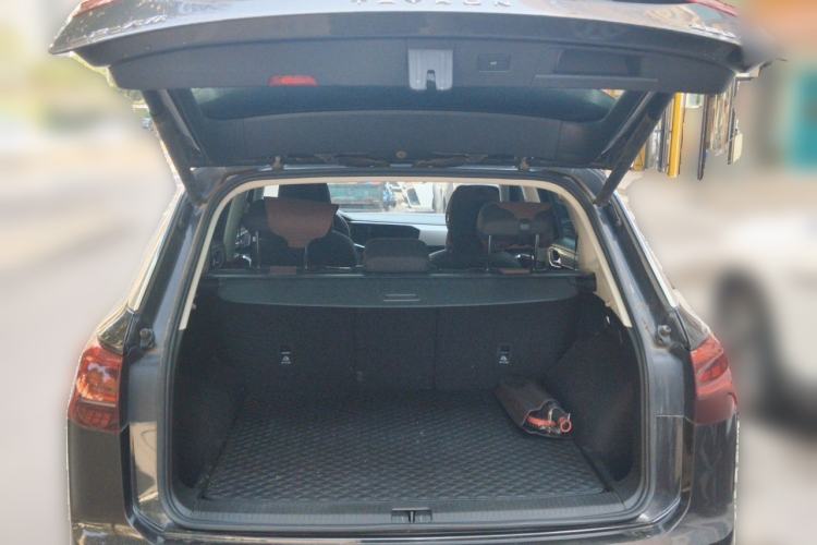Used Volkswagen Tayron 2022 280TSI Two-Wheel Drive Luxury Smart Connectivity Version Trunk