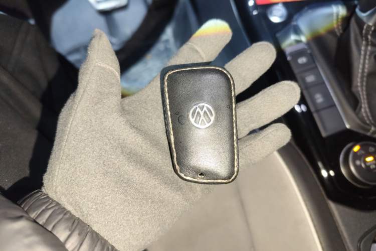 Used Volkswagen Tayron 2022 380TSI Four-Wheel Drive R-Line Connected Version Vehicle Key