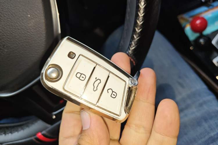 Used Volkswagen Tayron 2022 330TSI Two-Wheel Drive Luxury Smart Connectivity Version Vehicle Key