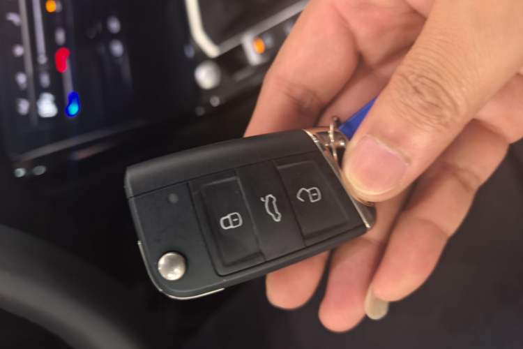 Used Volkswagen Tayron 2022 330TSI Two-Wheel Drive Luxury Connect Plus Version Vehicle Key