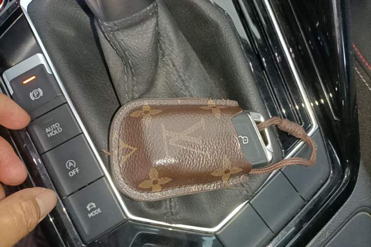 Used Volkswagen Tayron 2022 330TSI Two-Wheel Drive Luxury Connect Plus Version Vehicle Key