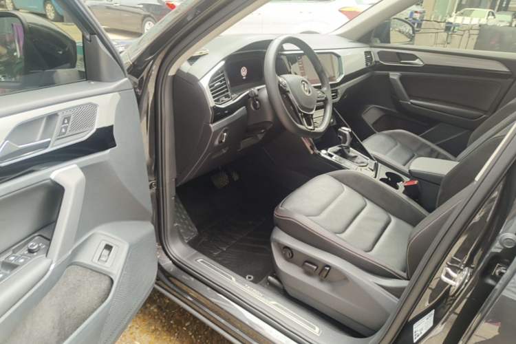 Used Volkswagen Tayron 2022 330TSI Two-Wheel Drive Luxury Connect Plus Version Driver Seat