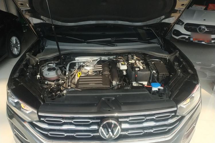 Used Volkswagen Tayron 2022 280TSI Two-Wheel Drive Luxury Smart Connectivity Version Engine Bay