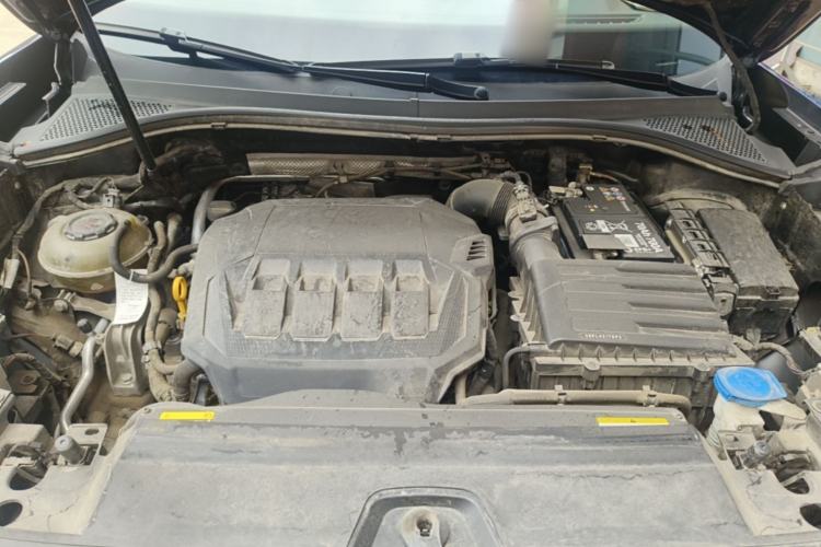 Used Volkswagen Tayron 2022 330TSI Two-Wheel Drive Luxury Connect Plus Version Engine Bay