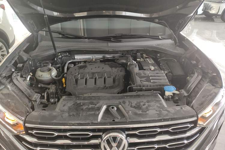 Used Volkswagen Tayron 2022 330TSI Two-Wheel Drive Luxury Smart Connectivity Version Engine Bay