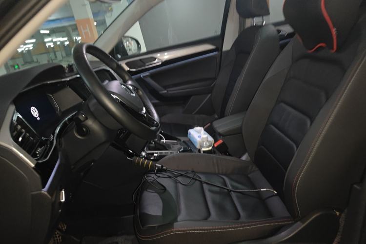 Used Volkswagen Tayron 2022 330TSI Two-Wheel Drive Luxury Smart Connectivity Version Left Front Seat