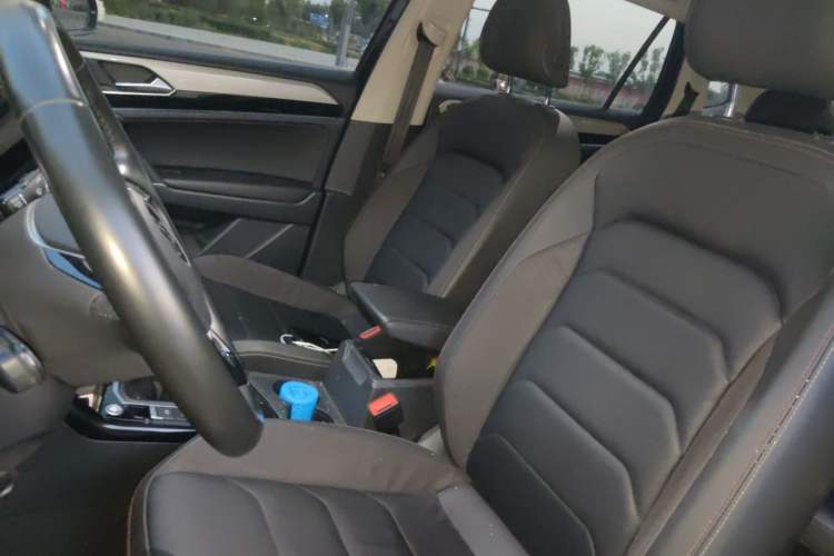Used Volkswagen Tayron 2022 280TSI Two-Wheel Drive Luxury Smart Connectivity Version Left Front Seat