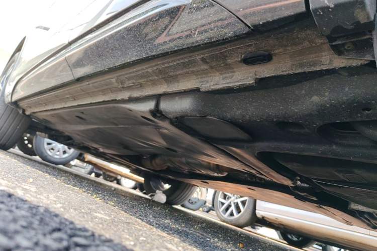 Used Volkswagen Tayron 2022 380TSI Four-Wheel Drive R-Line Connected Version Left Side Sill
