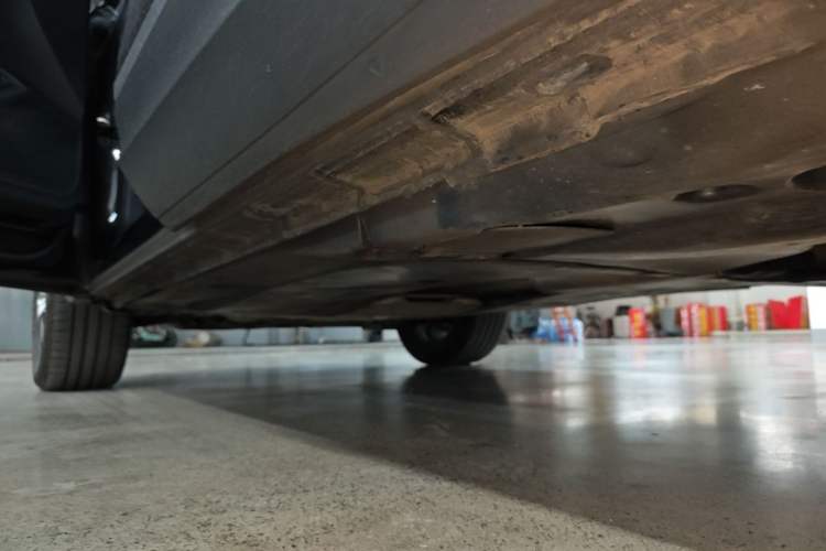 Used Volkswagen Tayron 2022 280TSI Two-Wheel Drive Luxury Smart Connectivity Version Left Side Sill