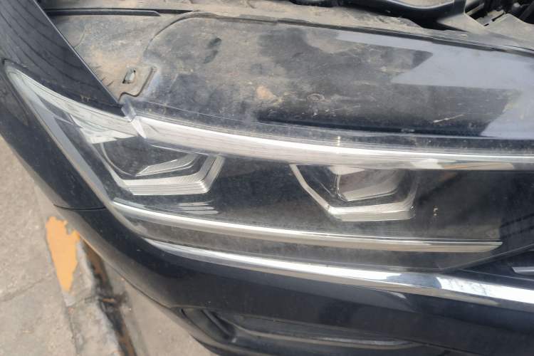 Used Volkswagen Tayron 2022 280TSI Two-Wheel Drive Luxury Smart Connectivity Version Right Front Headlight