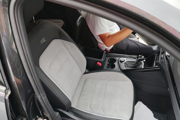 Used Volkswagen Tayron 2022 380TSI Four-Wheel Drive R-Line Connected Version Right Front Seat