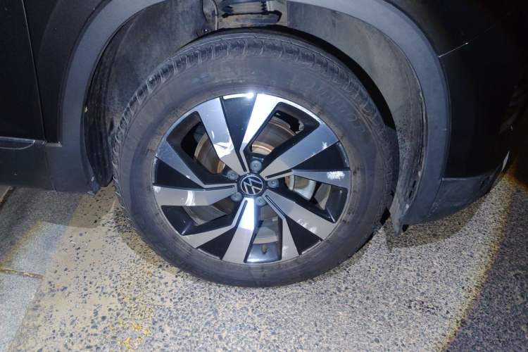 Used Volkswagen Tayron 2022 280TSI Two-Wheel Drive Luxury Smart Connectivity Version Right Front Wheel Hub