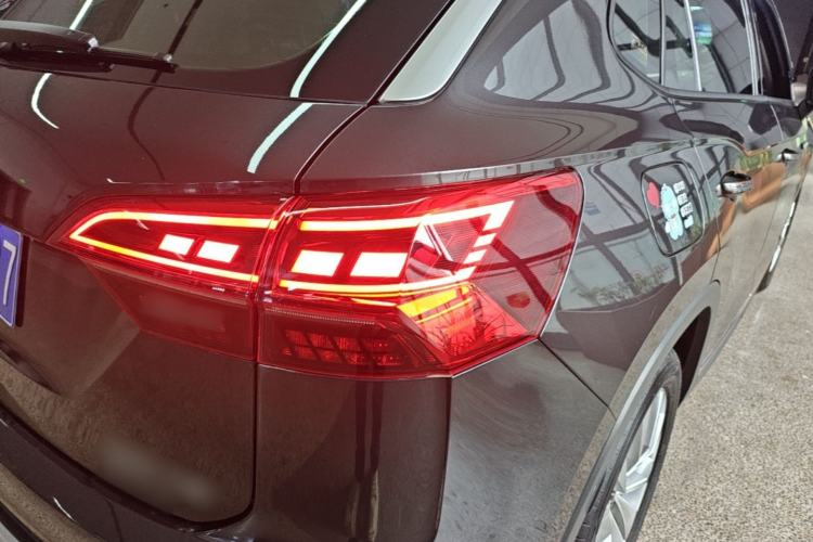 Used Volkswagen Tayron 2022 380TSI Four-Wheel Drive Luxury Connected Pro Version Right Rear Taillight