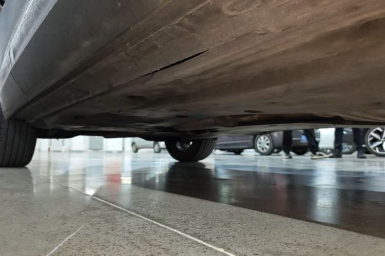 Used Volkswagen Tayron 2022 280TSI Two-Wheel Drive Luxury Smart Connectivity Version Right Side Sill