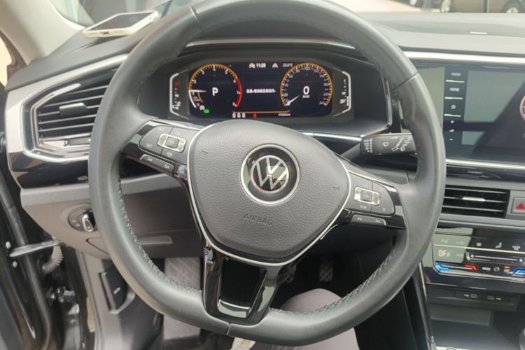 Used Volkswagen Tayron 2022 330TSI Two-Wheel Drive Luxury Connect Plus Version Steering Wheel