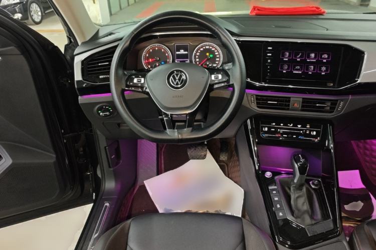 Used Volkswagen Tayron 2022 280TSI Two-Wheel Drive Luxury Smart Connectivity Version Steering Wheel